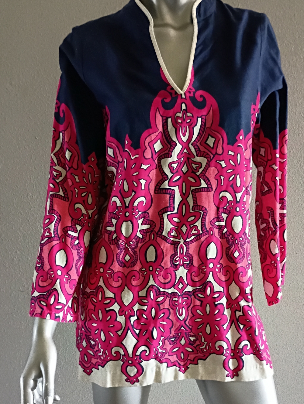LILLY PULITZER-Chorus Girl Tunic- M-Pink Scrollwork Navy White Accents Cotton